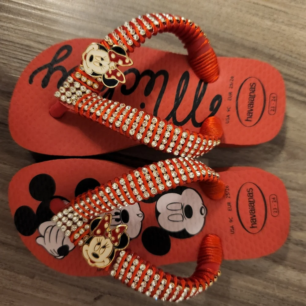 Havaianas custom Minnie blinged out flip flops 🥰😍  size 9c